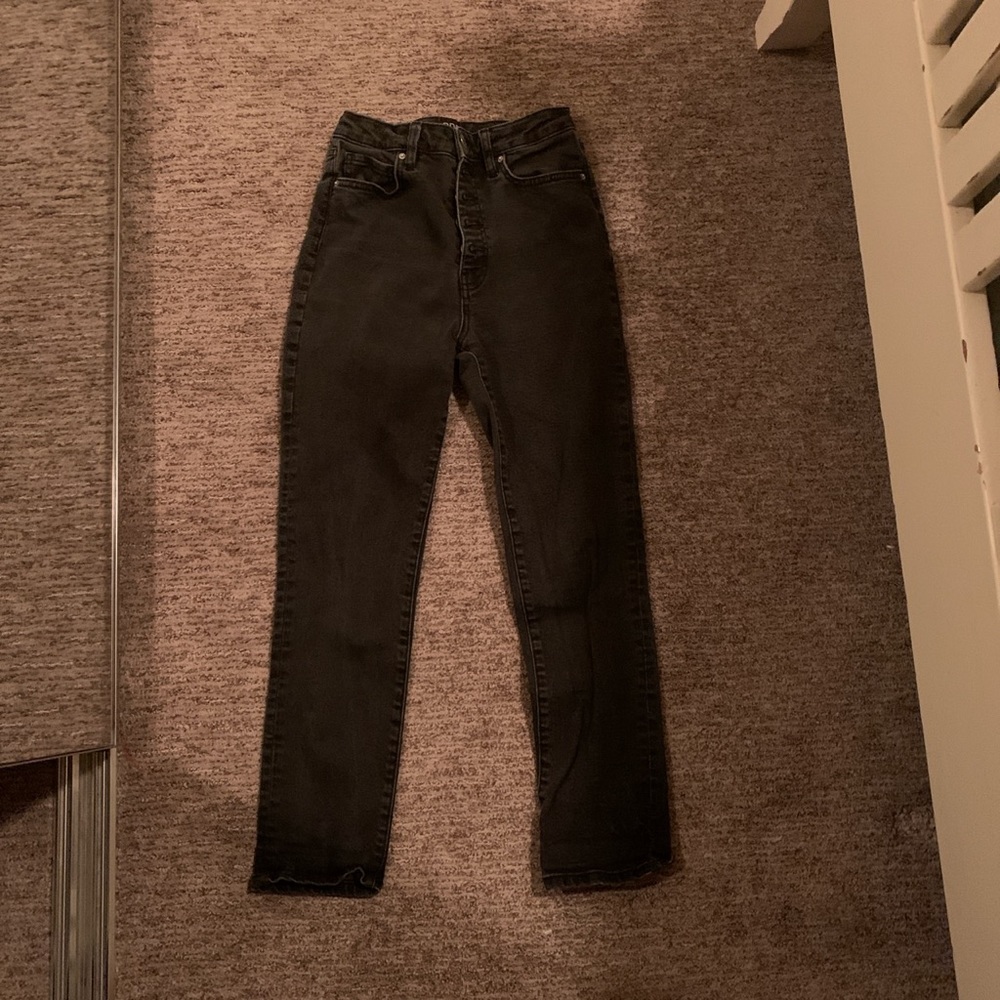 BDG (urban outfitters) mom jeans